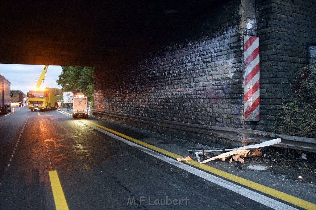 Schwerer VU A 3 Rich Oberhausen Hoehe AK Leverkusen P273.JPG - Miklos Laubert